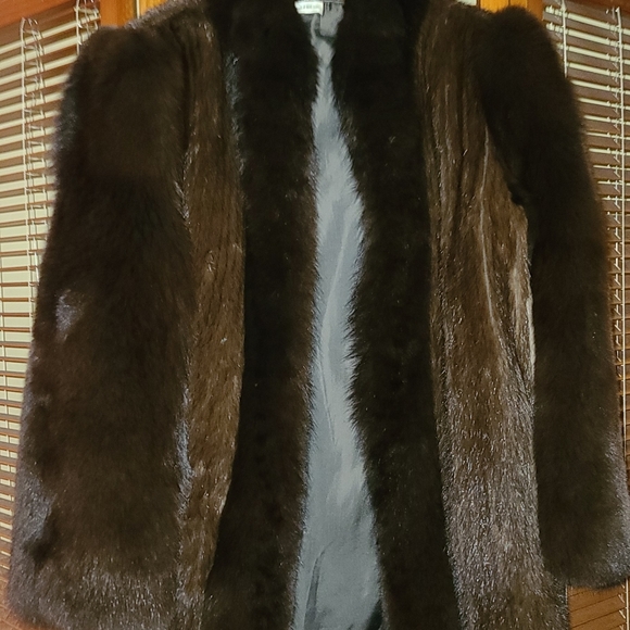 A Vintage Mink Coat - Picture 3 of 6